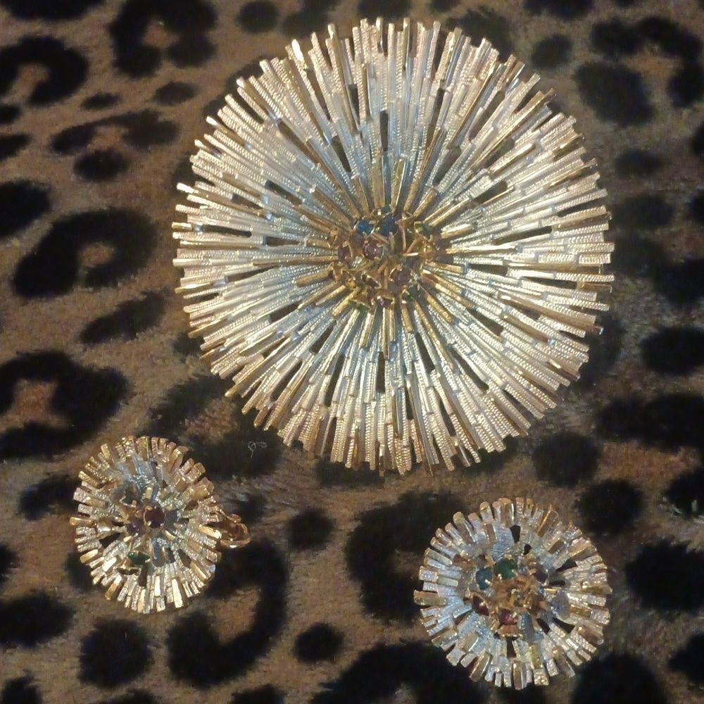 !!Vintage Modernist Brutalist Brooch Pin & Matching Clip On Earrings